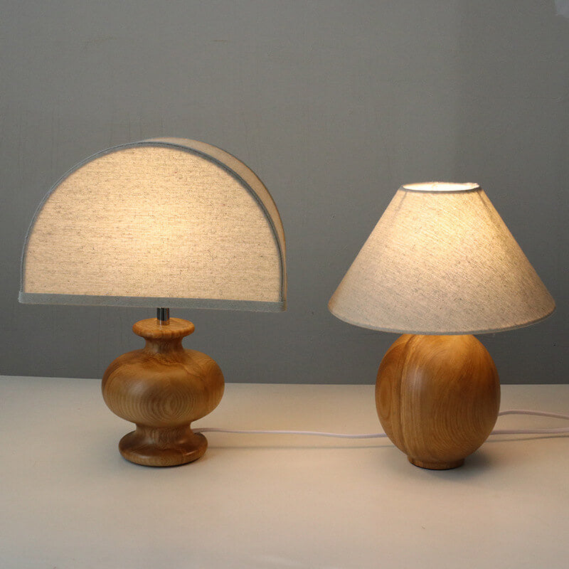 Esnyr – Einfache Holz-Tischlampe