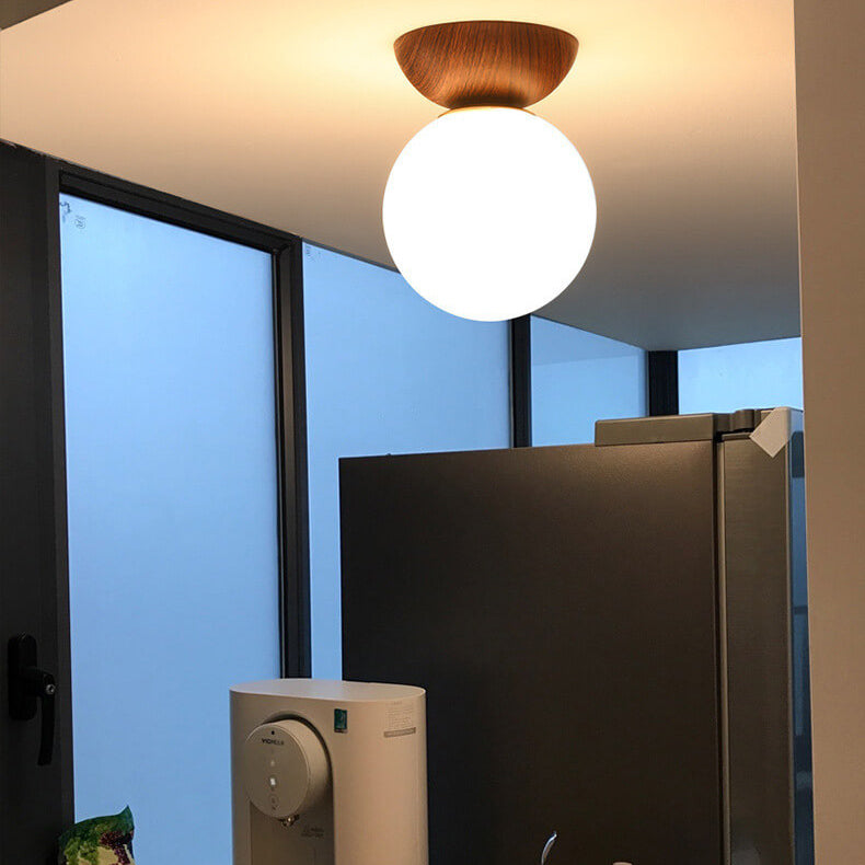 Nivara – Moderne Holz-Deckenleuchte