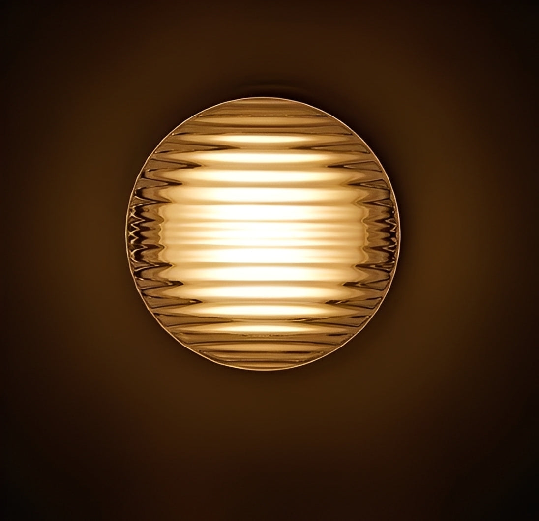 Kira – Skandinavische Wandlampe mit Wellenmuster