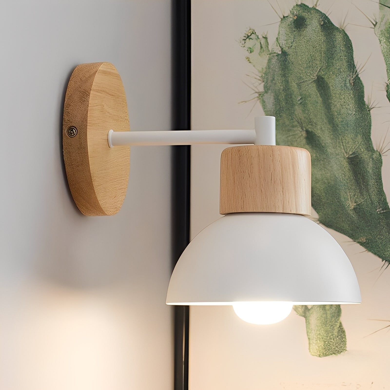 Elian – Halbkreis-Holzwandlampe