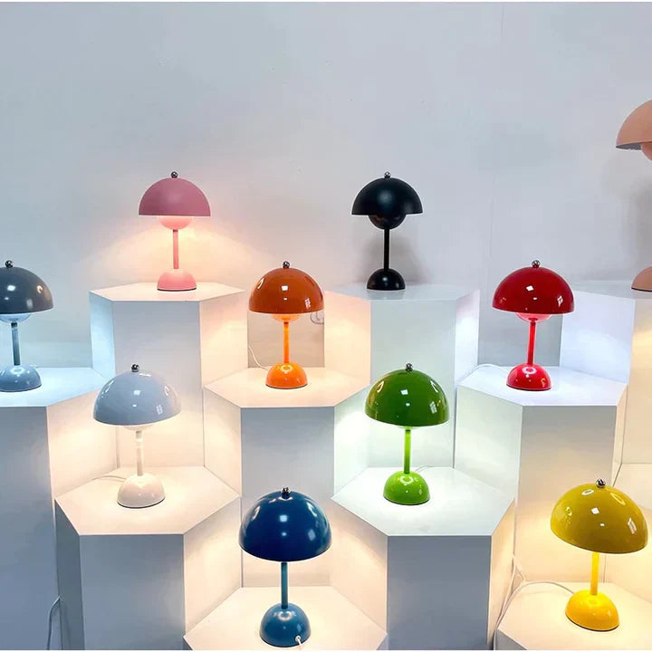 Bunte Kuppel-Schreibtischlampe - Modern Nordic Style