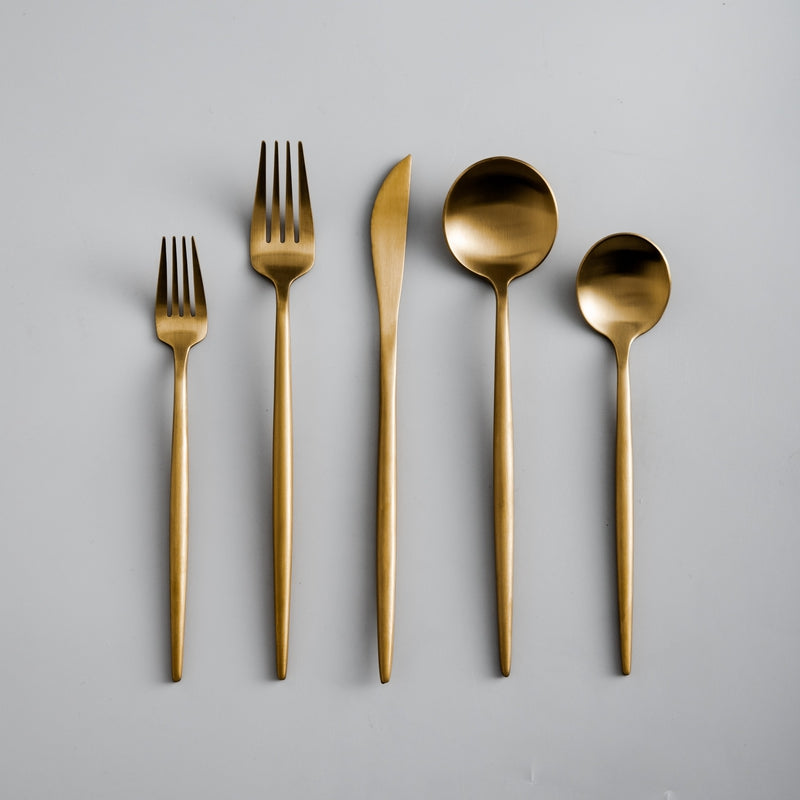 Nordic Elegance - Minimalistisches Besteck Set