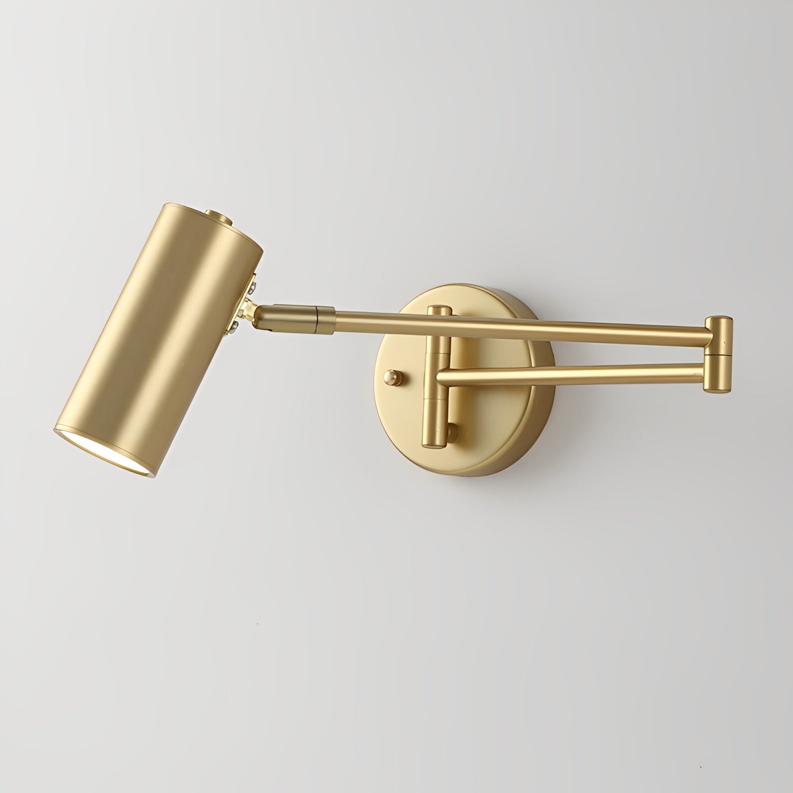 Tilda – Moderne Lampe für die Wand mit Schwenkarm