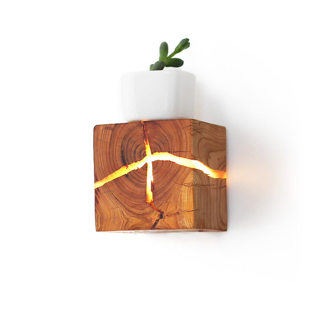 Eleni – Kreative Wandlampe im Rissdesign