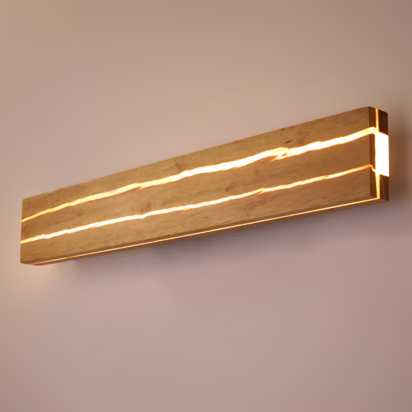 Ewan – Zeitgemäße Wandlampe mit Holzriss-Look