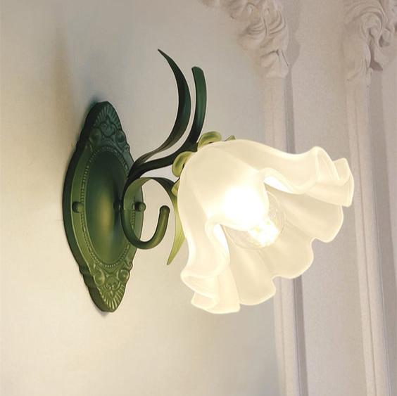 Kaede – Klassische Retro-Blumenleuchte