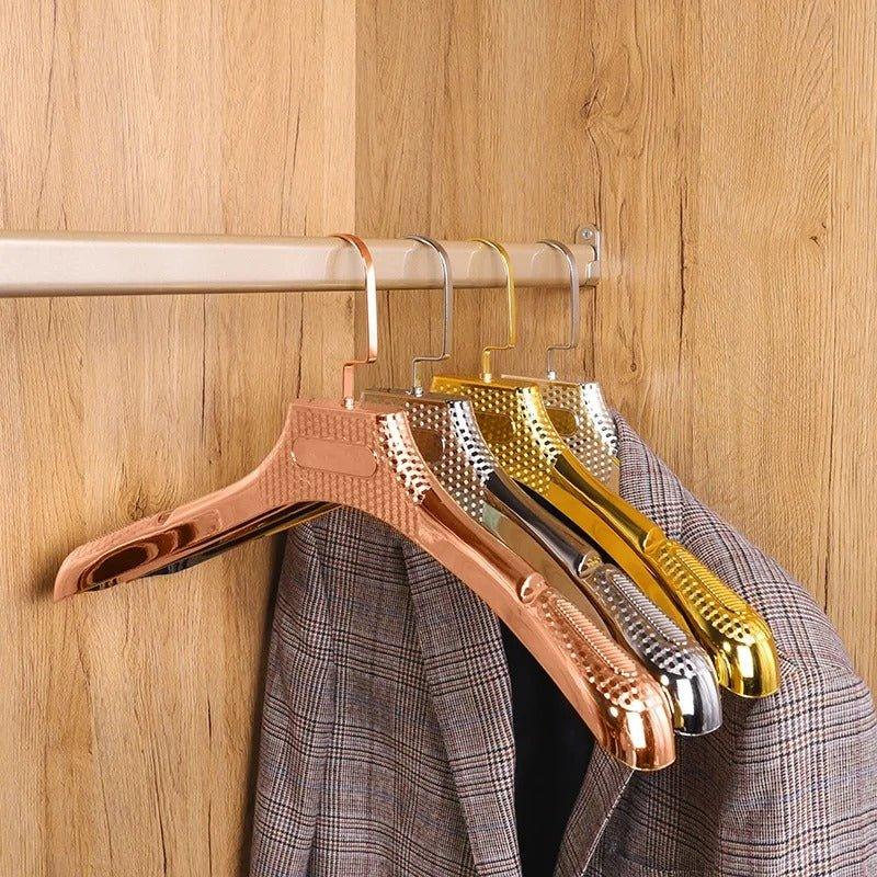 StilHalter - Rutschfeste Designerbügel für Anzüge und Mäntel