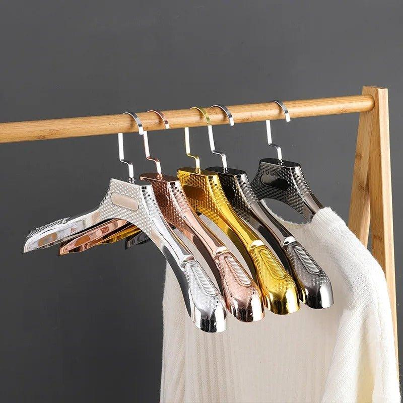 StilHalter - Rutschfeste Designerbügel für Anzüge und Mäntel