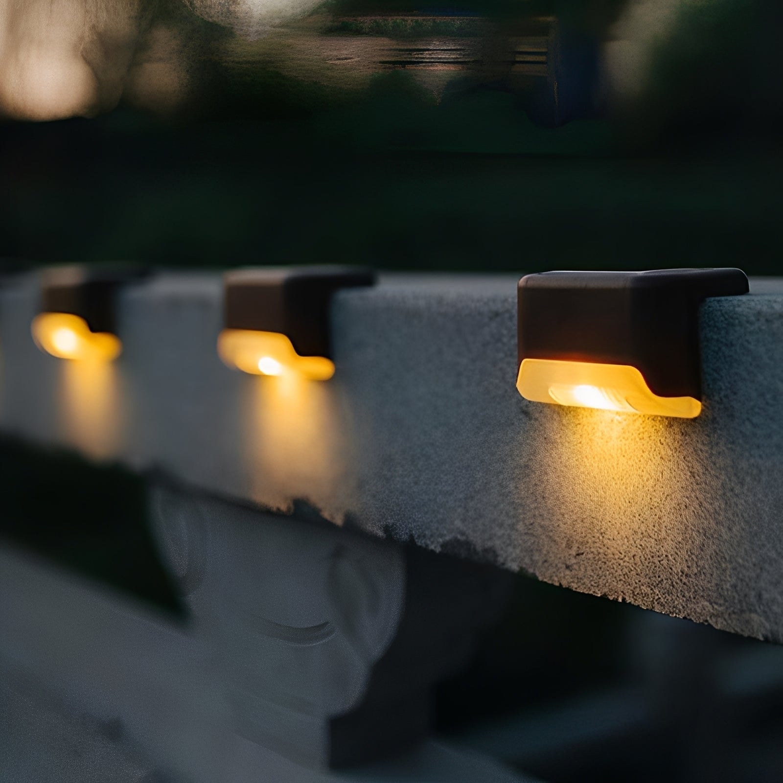 Solis – Solarbetriebene LED-Treppenlampe