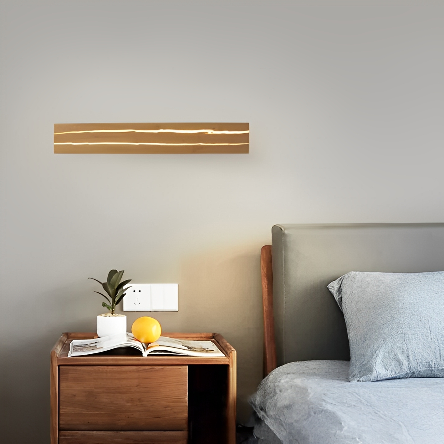 Ewan – Zeitgemäße Wandlampe mit Holzriss-Look