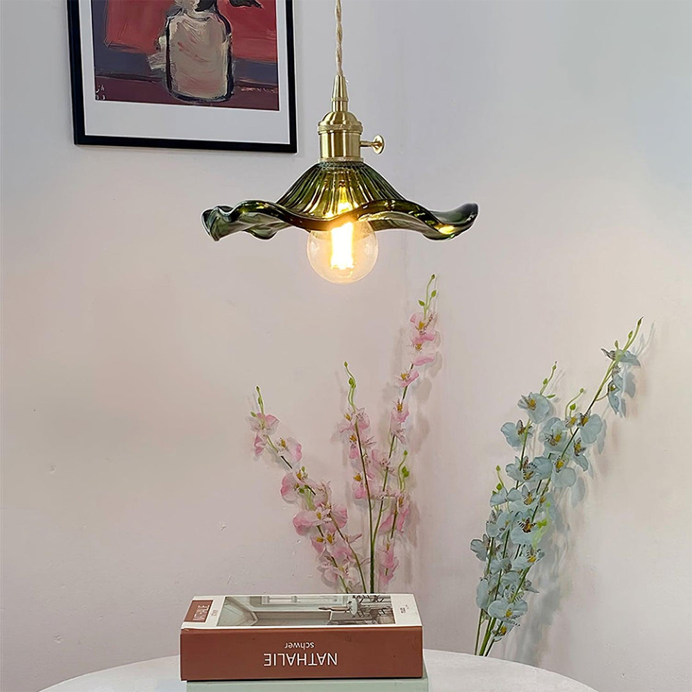 HibiBloom – Stilvolle Lampe mit Hibiskusblüten für exotisches Flair