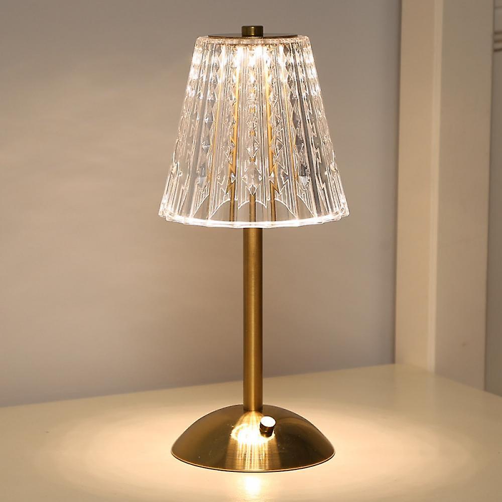 CrystalGlow – Tischlampe mit goldenem Fuß und Kristall-Effekt