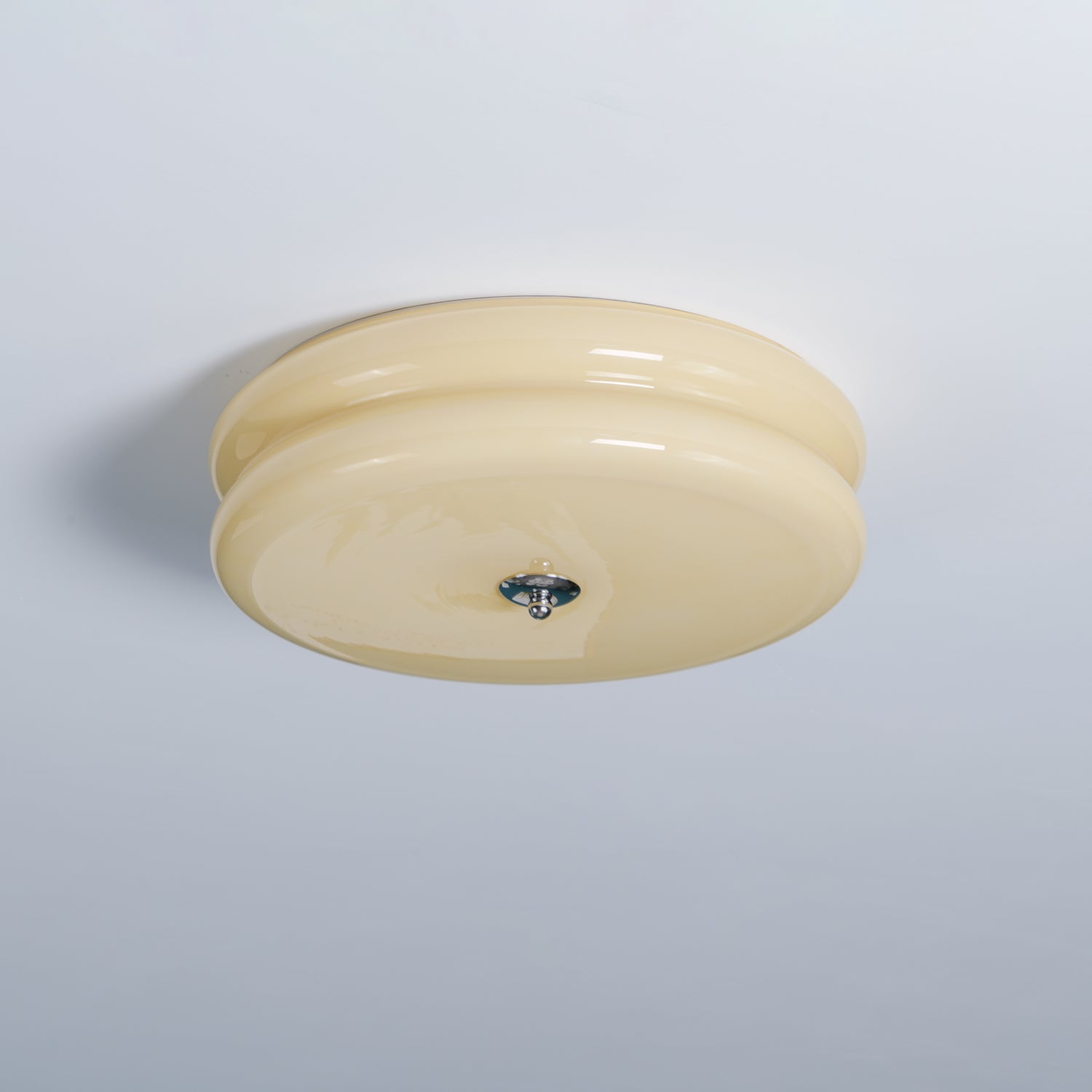 Elon – Einfache Deckenleuchte aus Glas in Creme