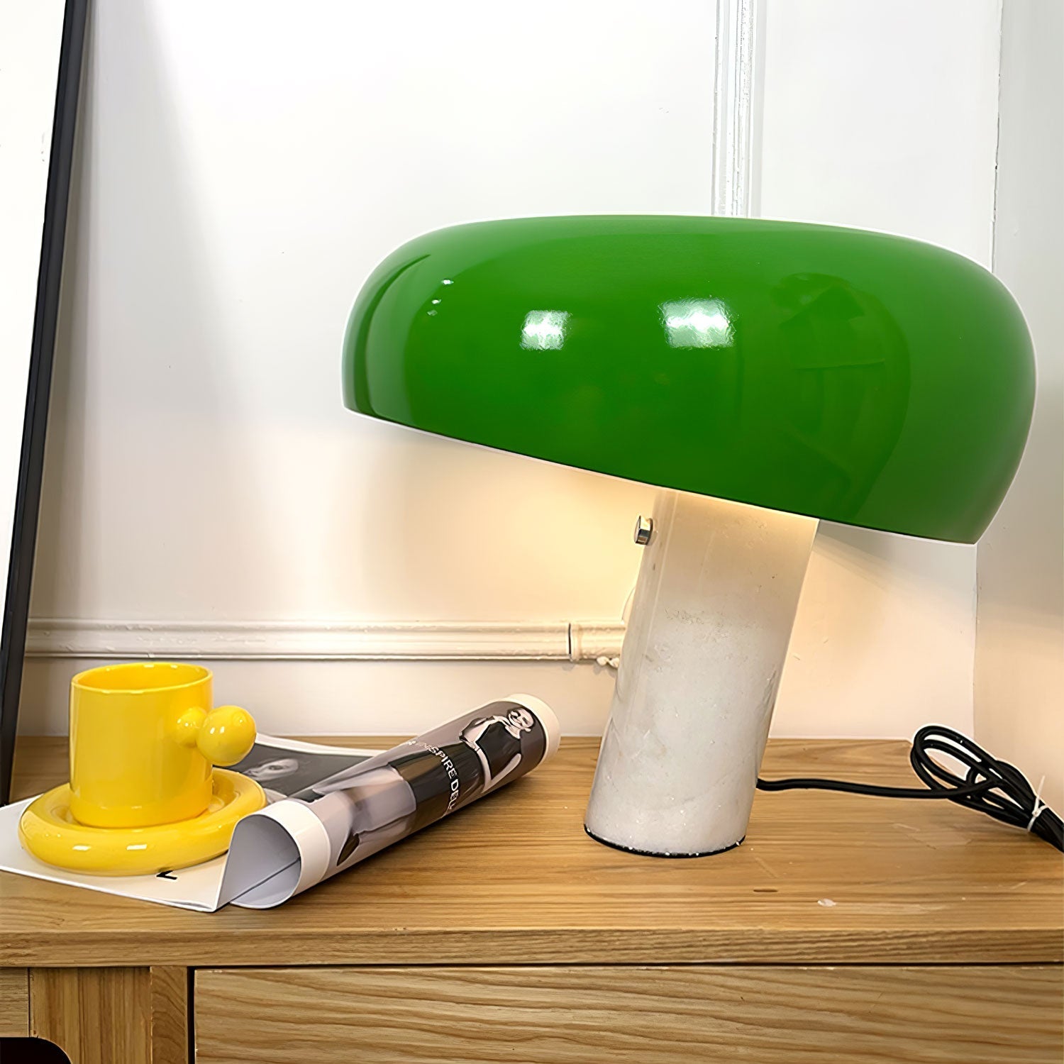 Aurelia – Europäische Pilz-Tischlampe