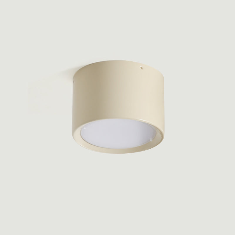Livia – Zeitgemäße Deckenleuchte mit Downlight