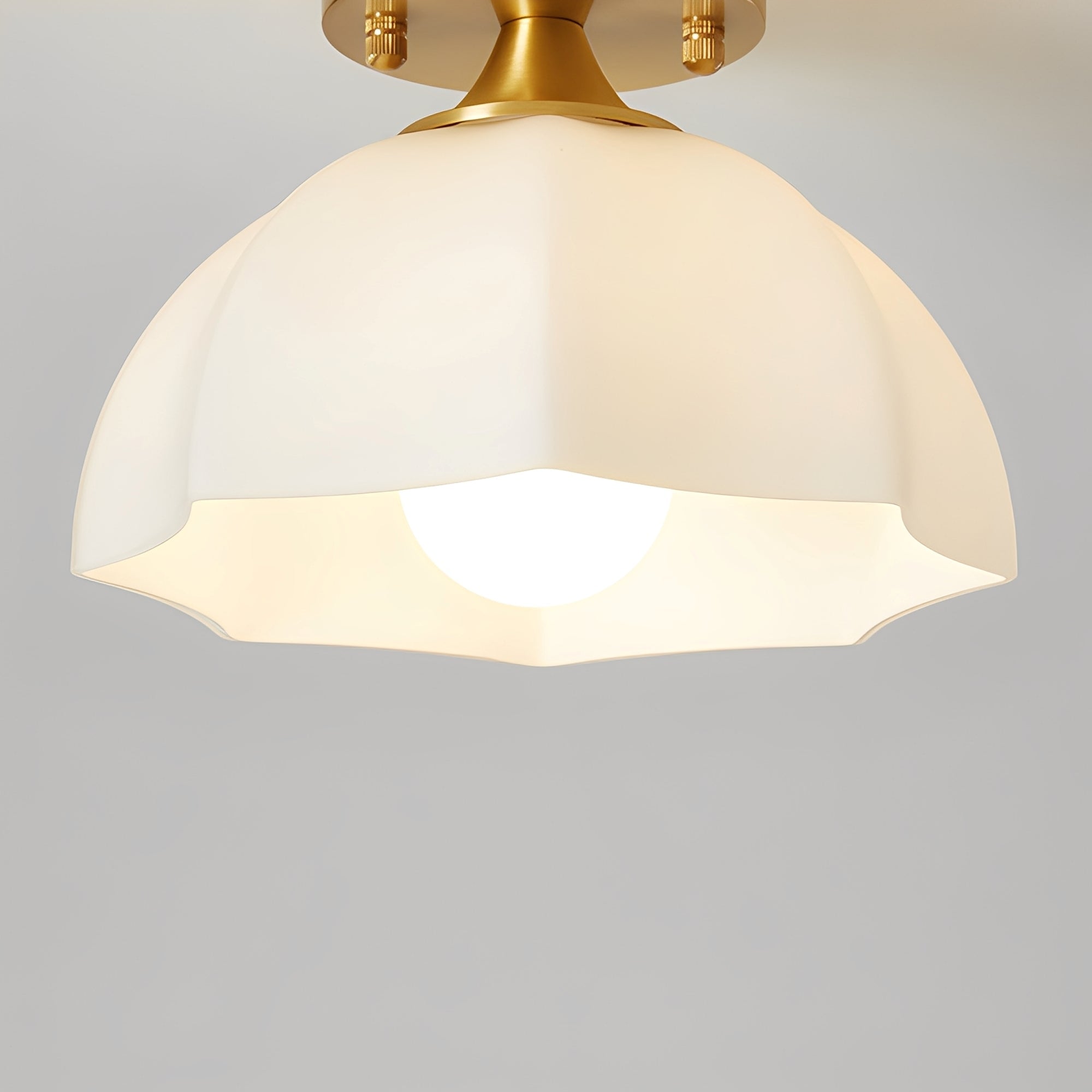 Nomi – Nordische Mini-Deckenlampe