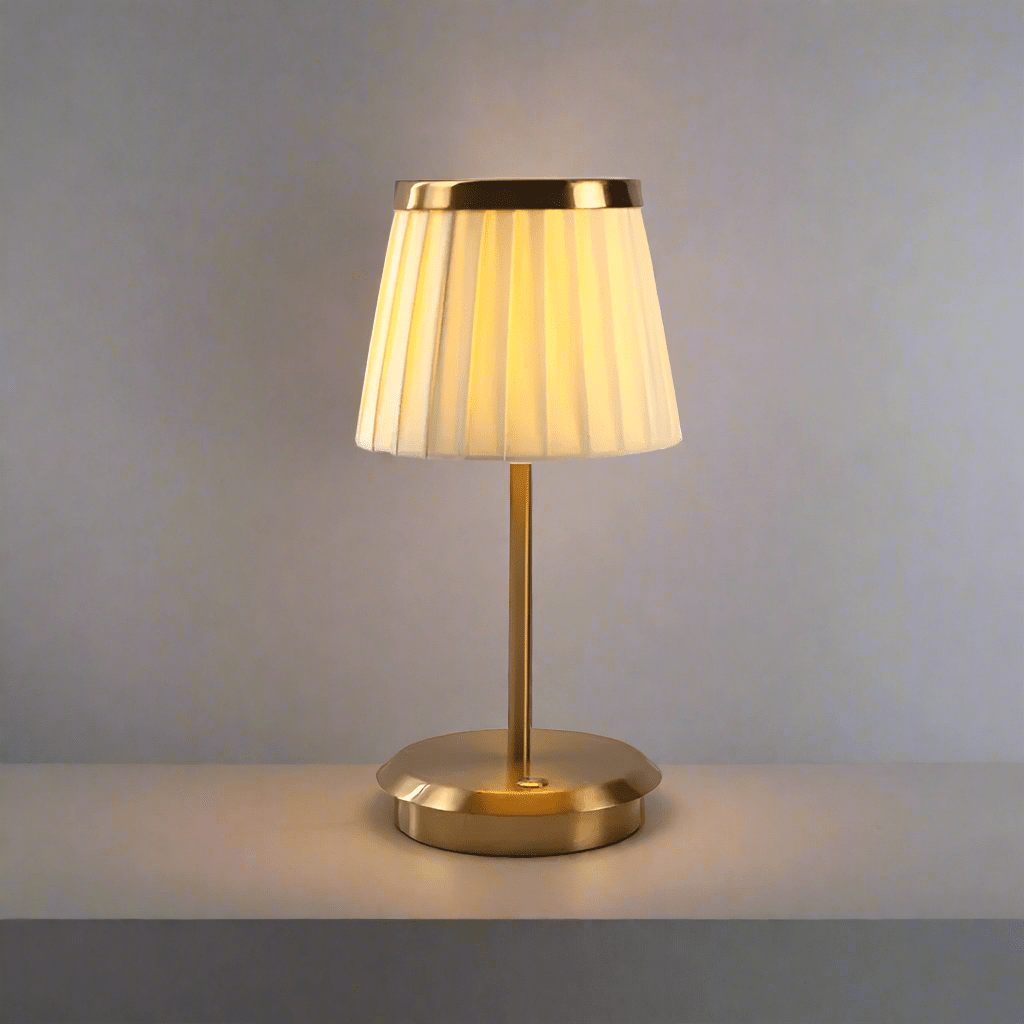 Emi – Elegante USB-Tischlampe