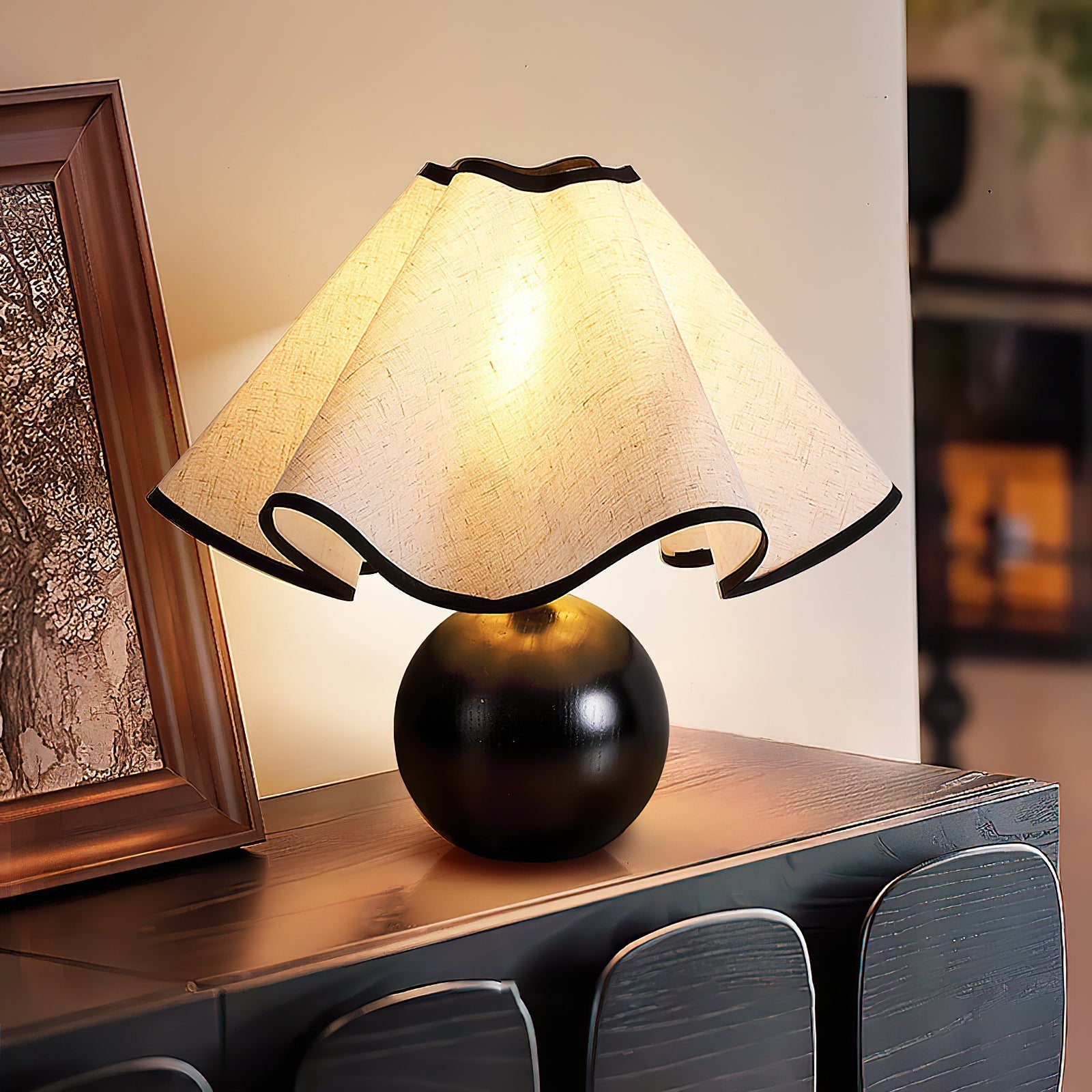 Enid – Alte Tischlampe im Retro-Holzstil