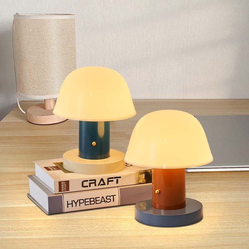 MushRooma – Pilzförmige Tischlampe mit verspieltem Retro-Design