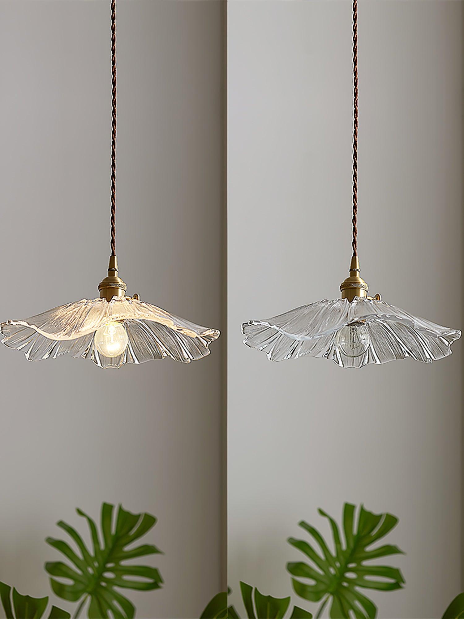 Aki – Eleganter Messing-Glas-Kronleuchter