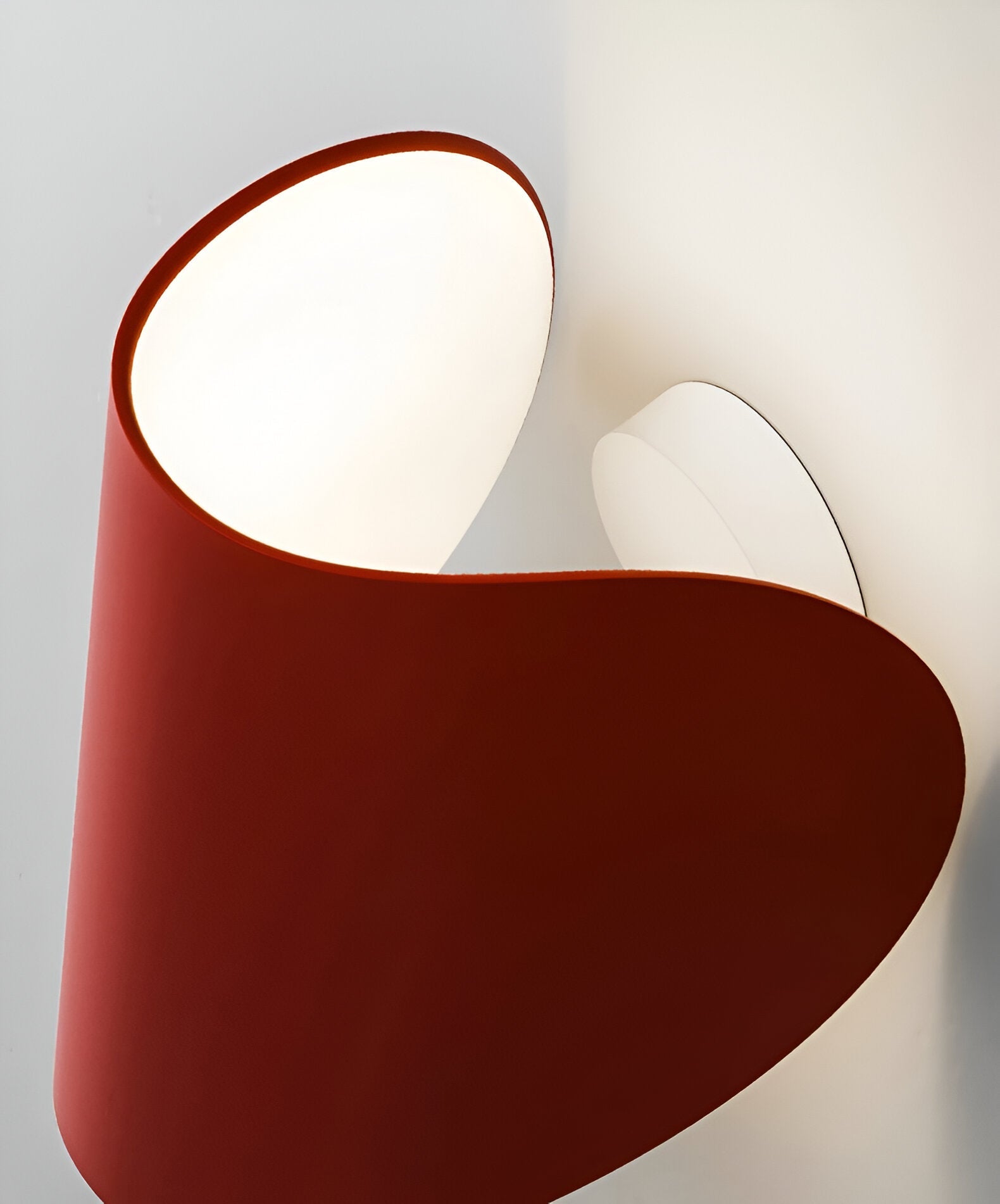 Curve Scone - Drehbare Twist-Wandleuchte
