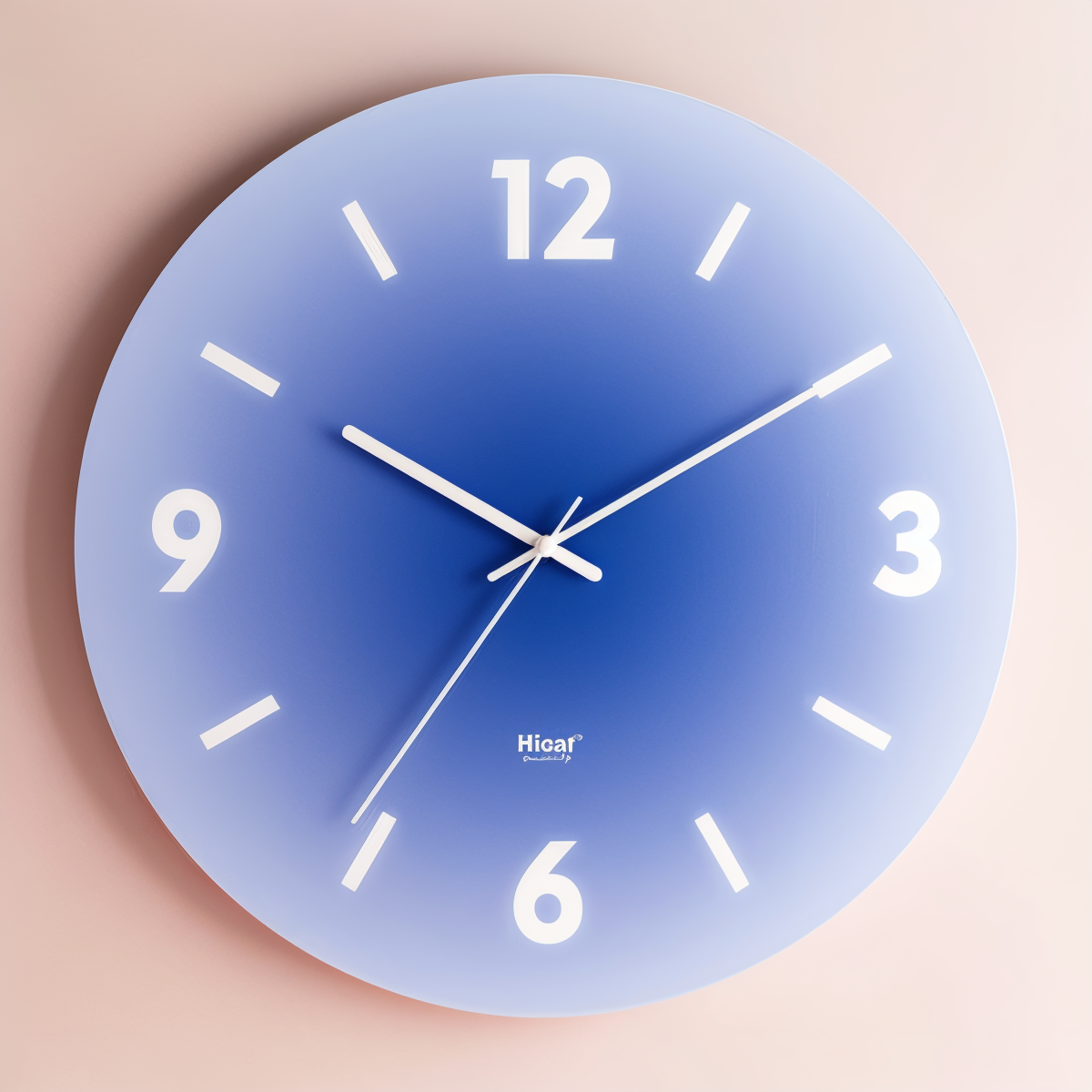 Mireya – Geräuschlose Wanduhr aus Glas