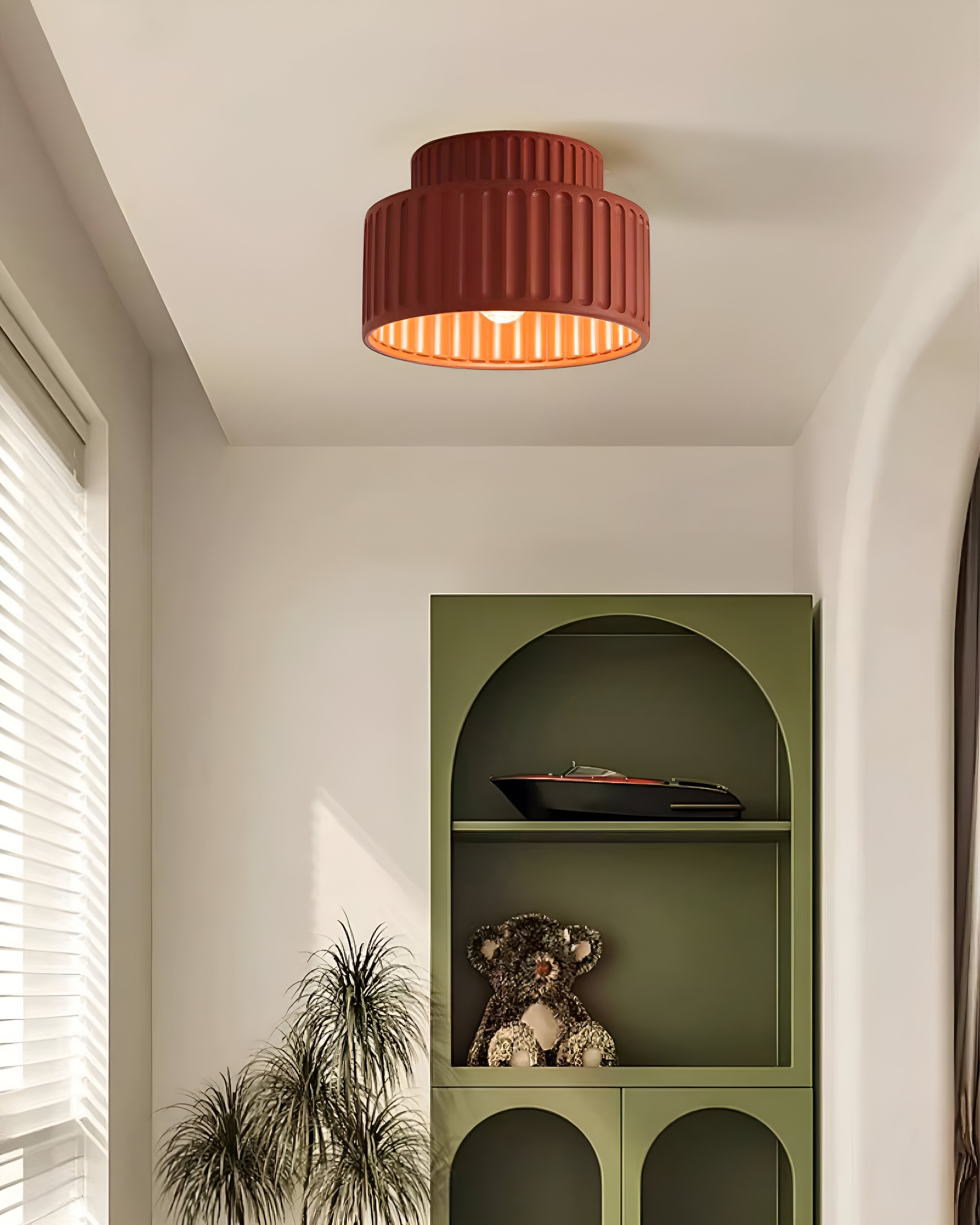 PureRib Deckenlampe – Gerippte Harz-Leuchte in mattem Weiß