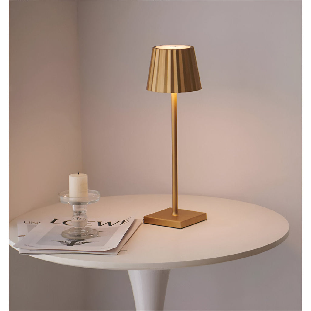 Kabellose Wiederaufladbare LED-Lampe Mit Touch-Steuerung