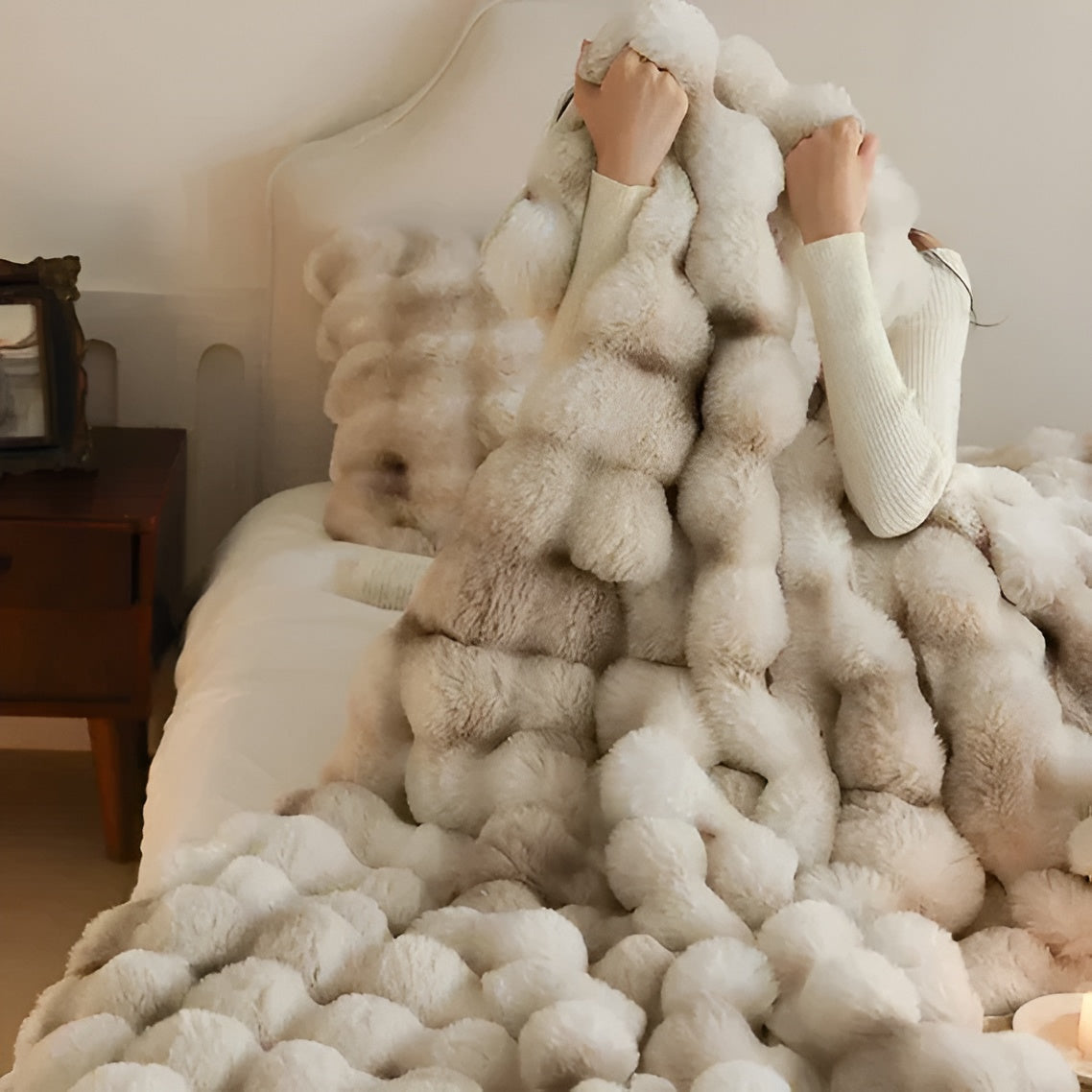 LuxeFleece – Weiche & Stilvolle Wärmedecke