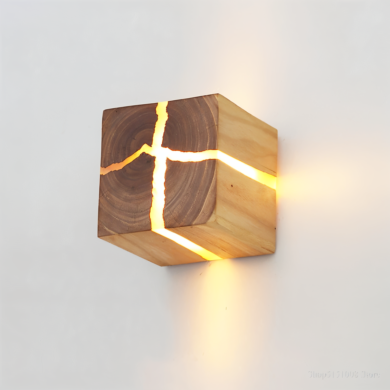 CrackleWood Artlight – Handgemachte Wandleuchte mit Holzriss-Struktur