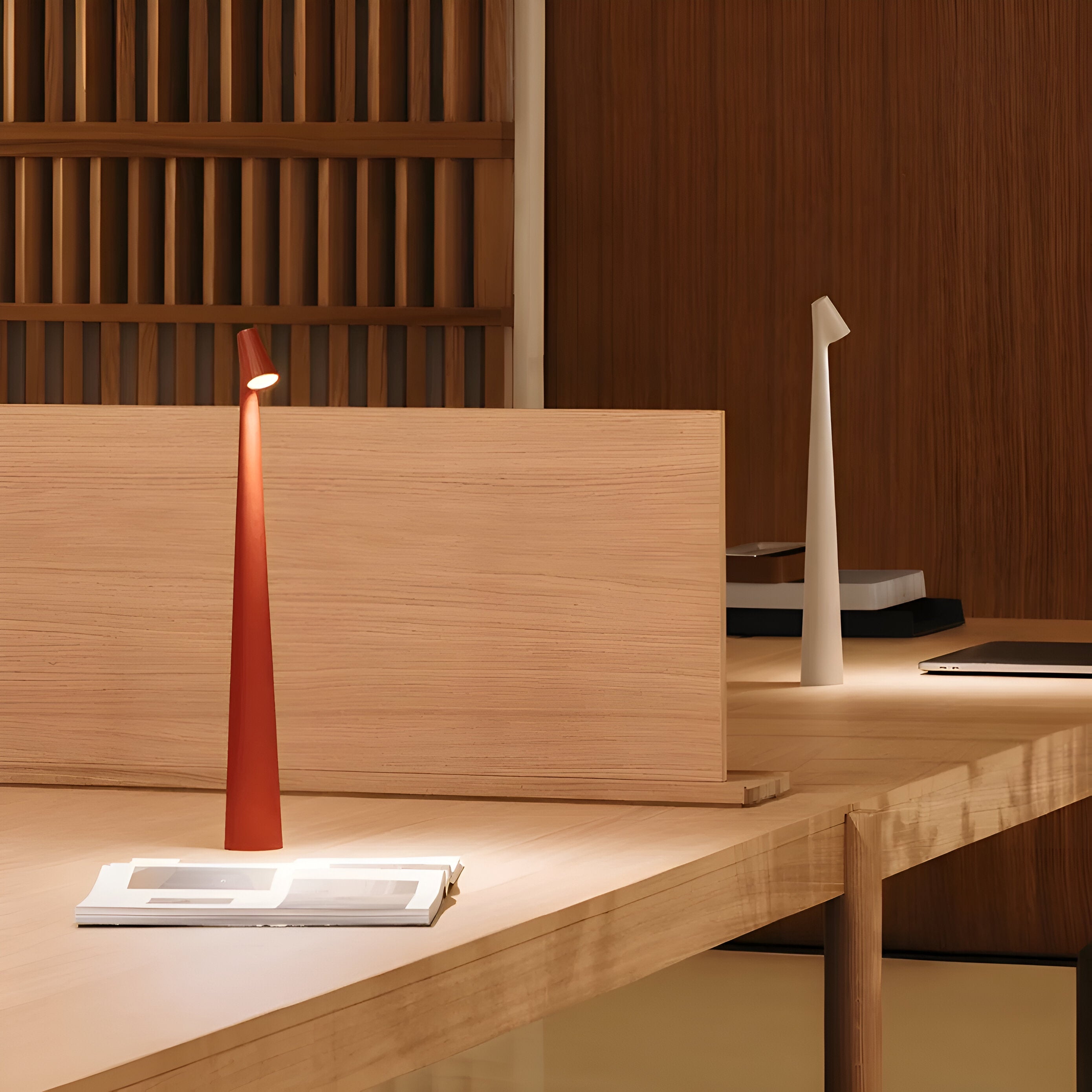 Minimalistische Schlanke Nachtlampe