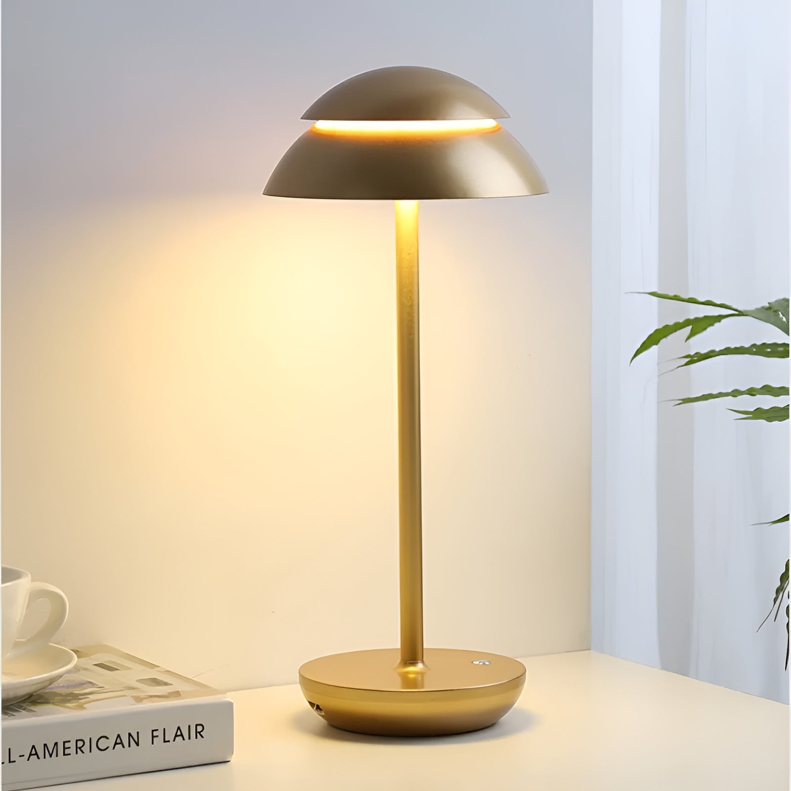 Yuna – Elegante Kabellose LED-Tischleuchte