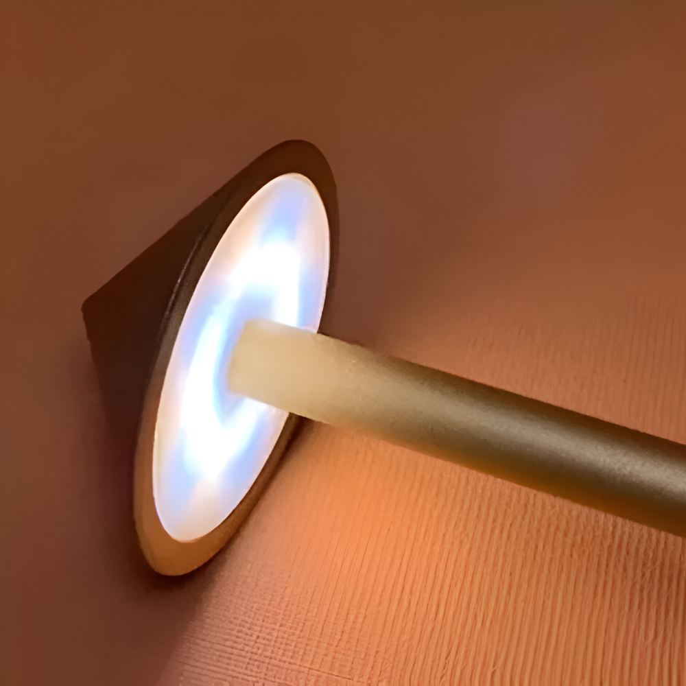 LumoBar – Minimalistische LED Tischleuchte