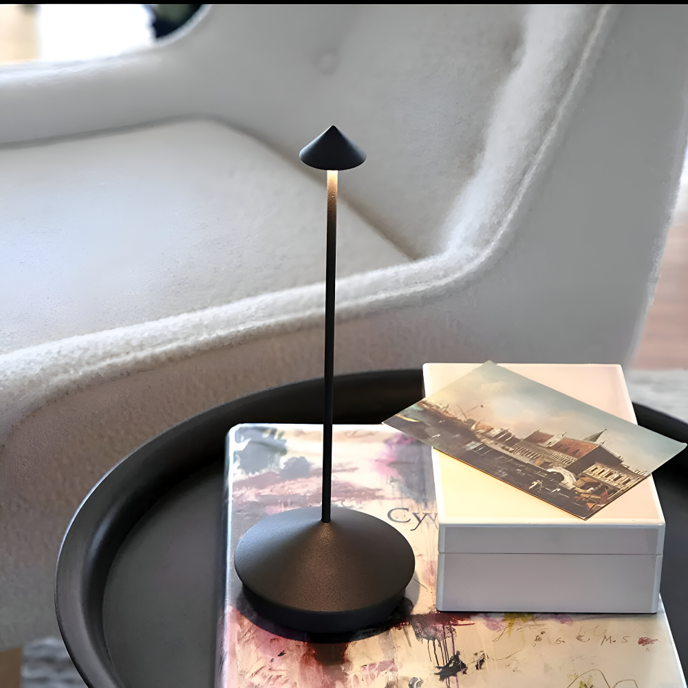 LumoBar – Minimalistische LED Tischleuchte