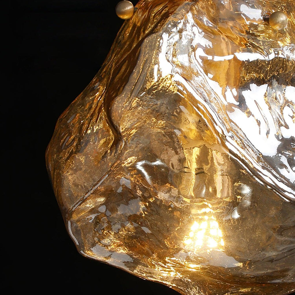 Aria – Hängeleuchte aus Eisglas und Messing