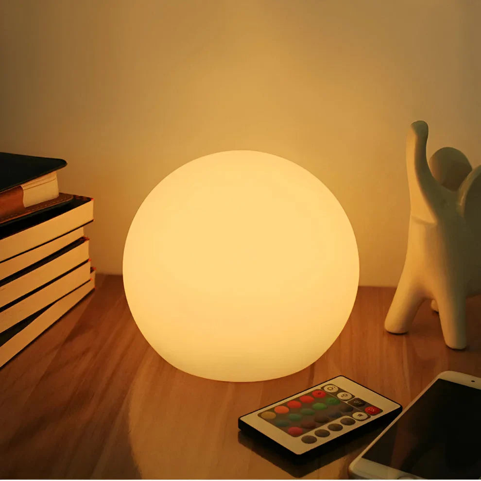 Thessara – LED-Leuchte für den Tisch