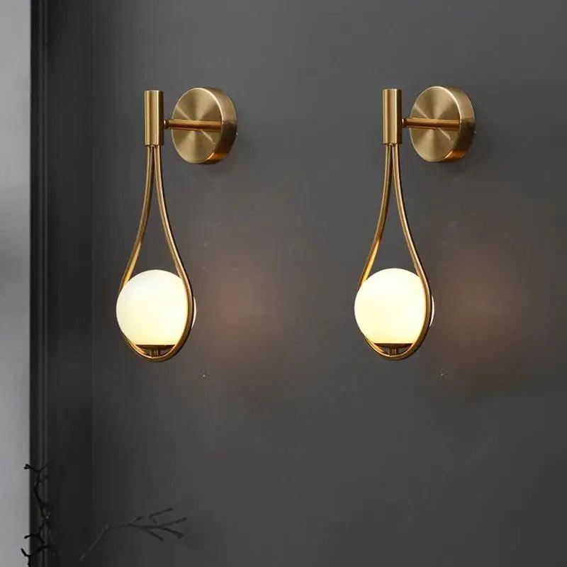 Sanna – Nordische Wandlampe mit Goldenem Detail