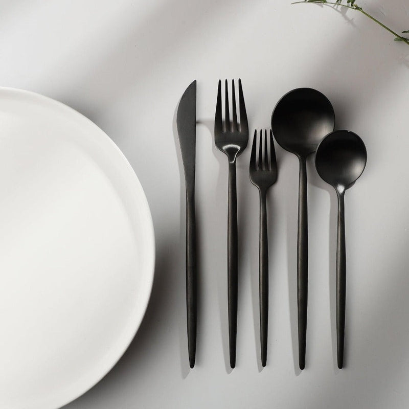 Nordic Elegance - Minimalistisches Besteck Set