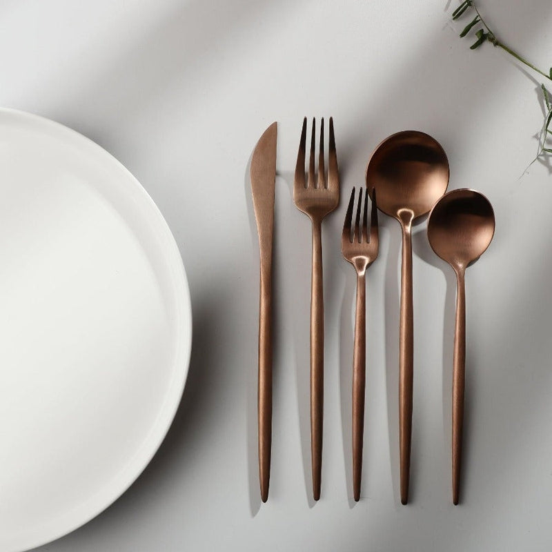 Nordic Elegance - Minimalistisches Besteck Set
