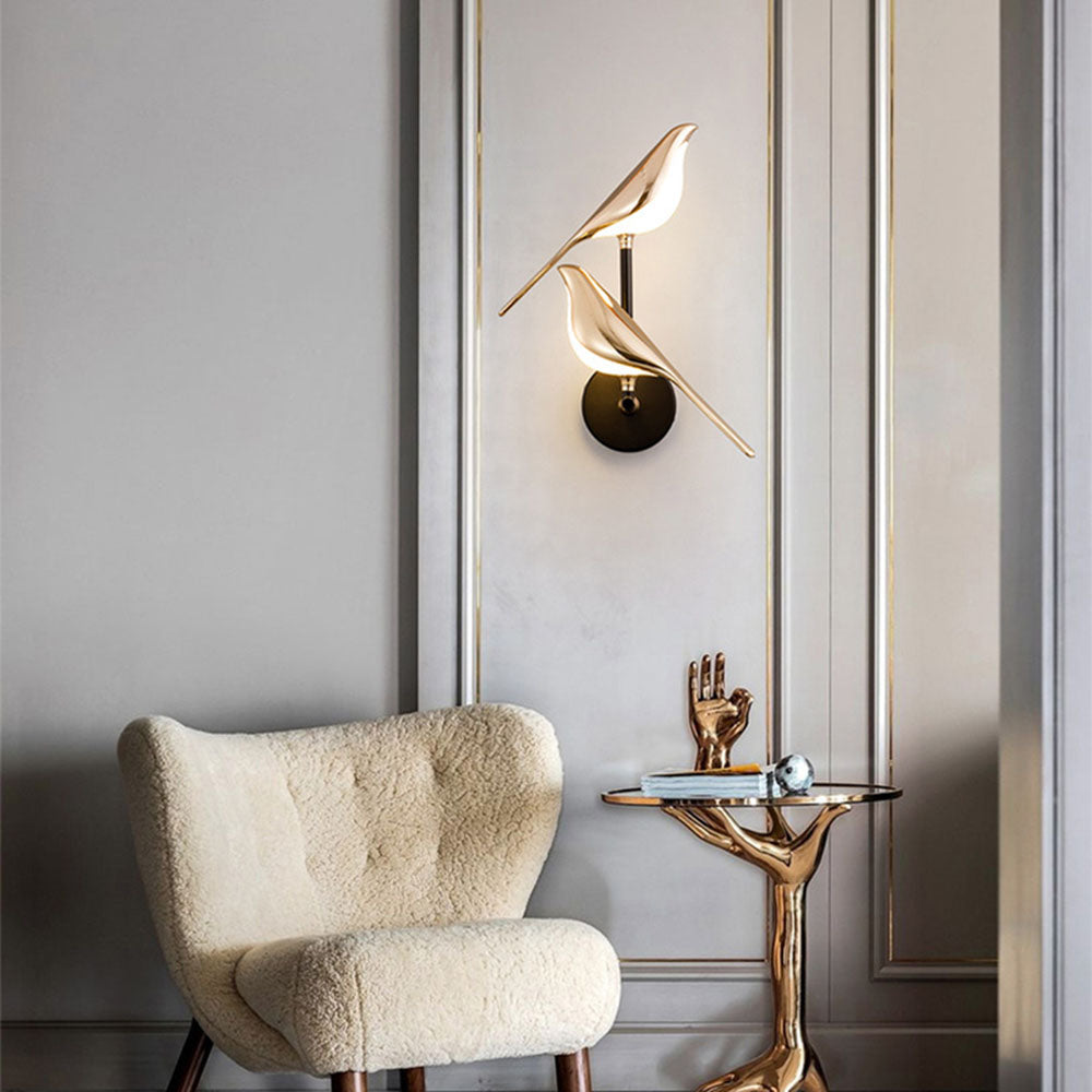 Nola – Künstlerische Vogel-Wandlampe