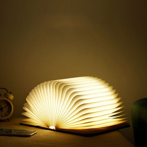 BookBright – Faltbare Holz-Buchlampe als Leselicht & Dekohighlight