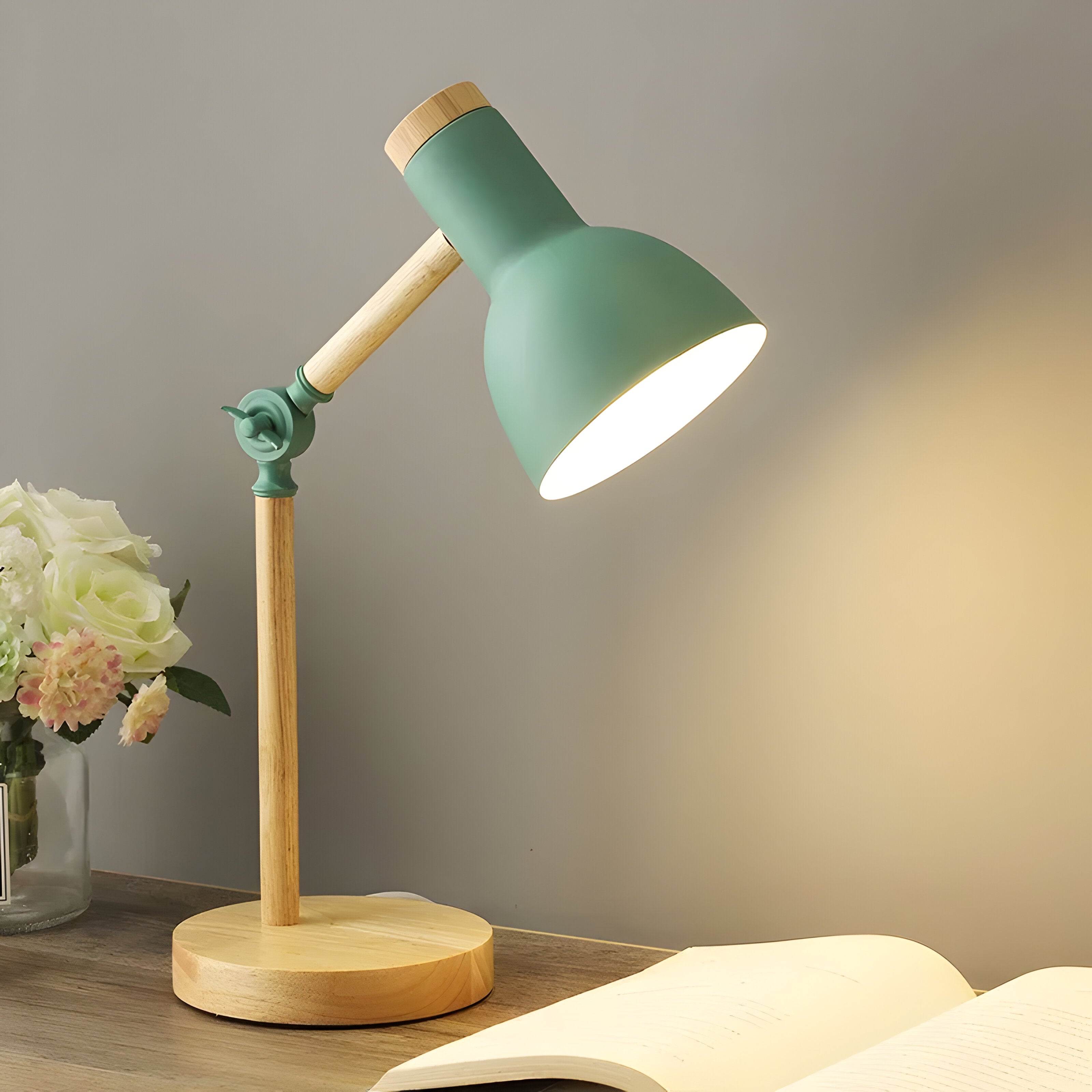 Niko – Skandinavische LED Tischlampe