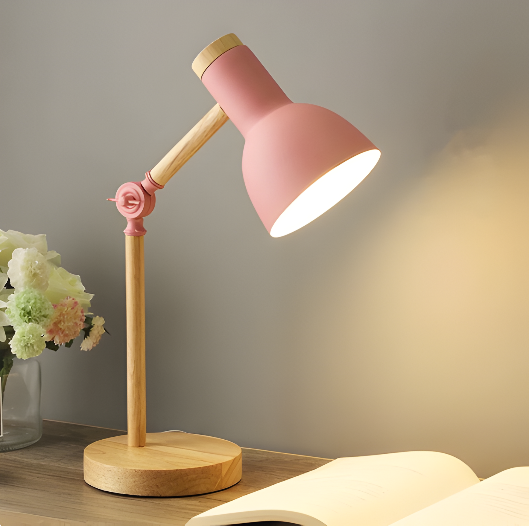 Niko – Skandinavische LED Tischlampe