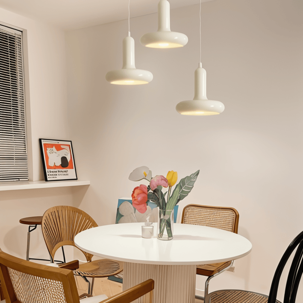 Tori – Retro-Deckenleuchte im nordischen Design