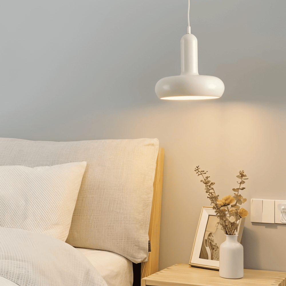 Tori – Retro-Deckenleuchte im nordischen Design