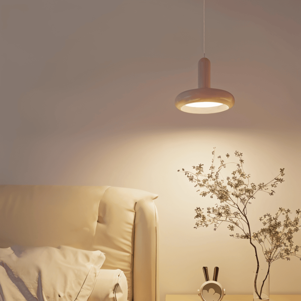 Tori – Retro-Deckenleuchte im nordischen Design