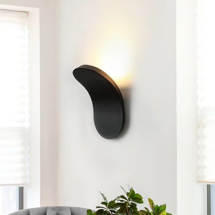 Orina – Edle Nordische Designer-Wandleuchte