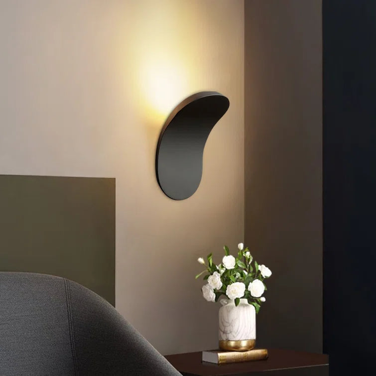 Orina – Edle Nordische Designer-Wandleuchte