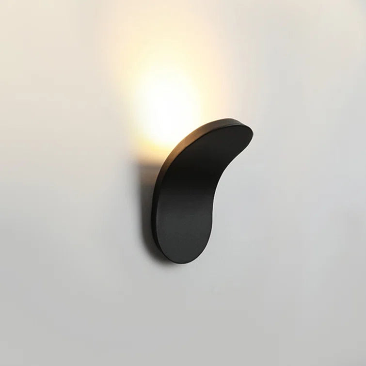 Orina – Edle Nordische Designer-Wandleuchte