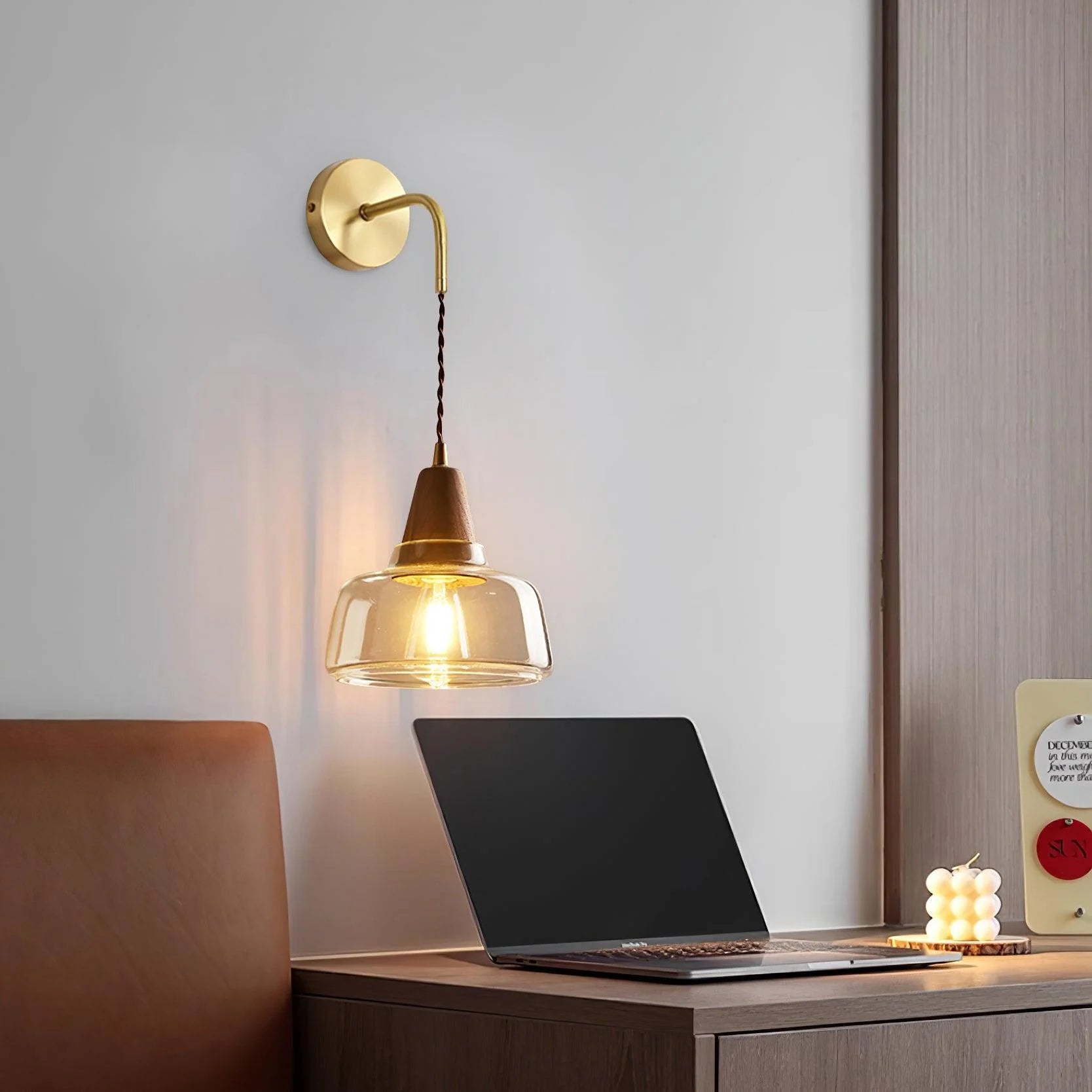 Cyril – Wandlampe mit Stecker
